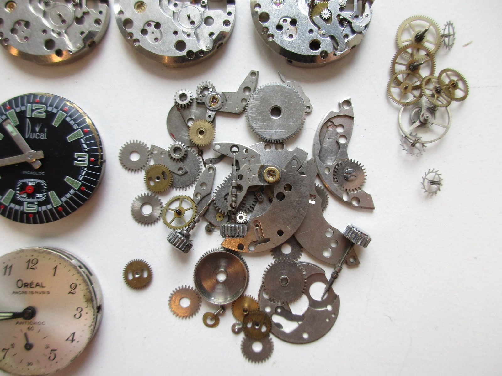 FE France Ebauche cal. 233-60 disassembled watch movements (8 pcs) – for parts