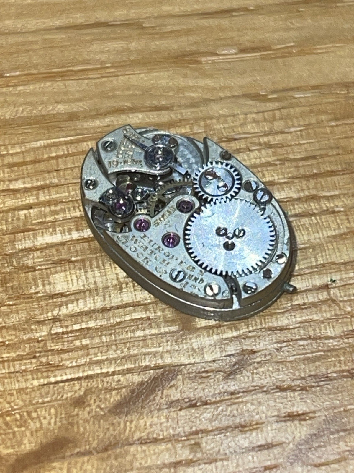 European Watch & Clock Co. Movement 19 Jewels 8 Adj. Swiss Made Vintage 25230