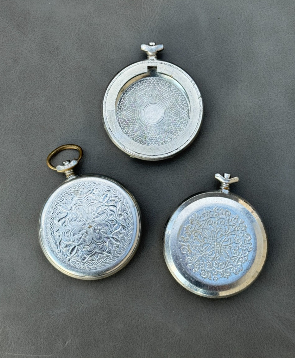 Lot of Pocket Watch Molnija cases soviet. for spare parts or for restoration.