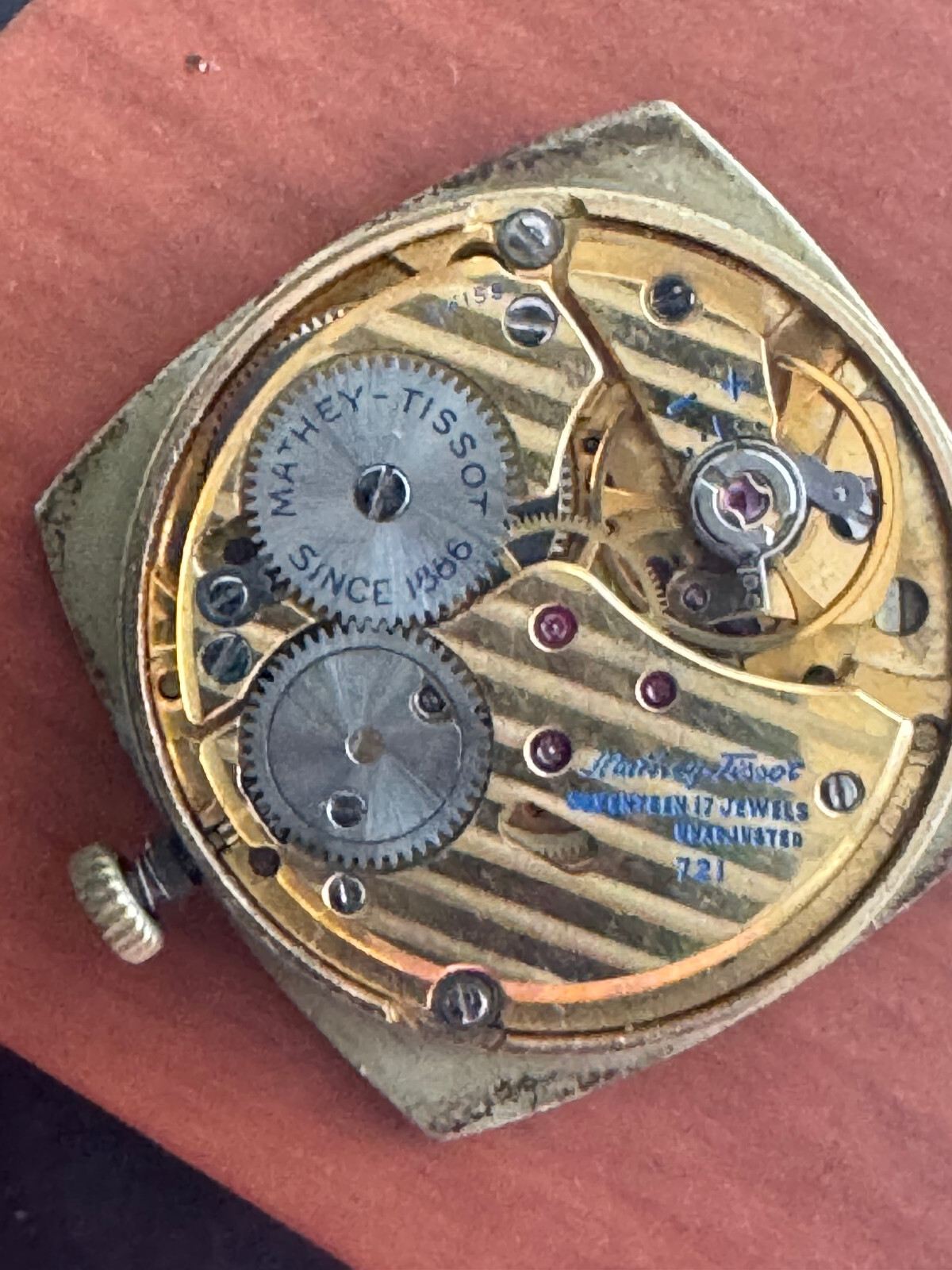 VINTAGE MEN’S MATHEY TISSOT WRIST WATCH MOVEMENT CAL. 721 KEEPING TIME