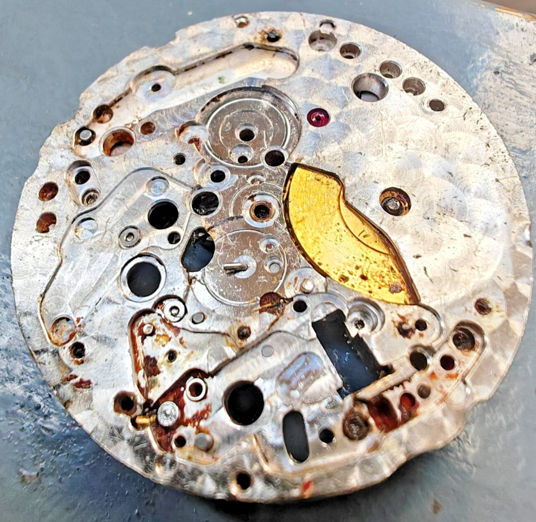 Orig ROLEX CAL 3136 movement INCOMPLETE DAMAGED, crushed for parts project