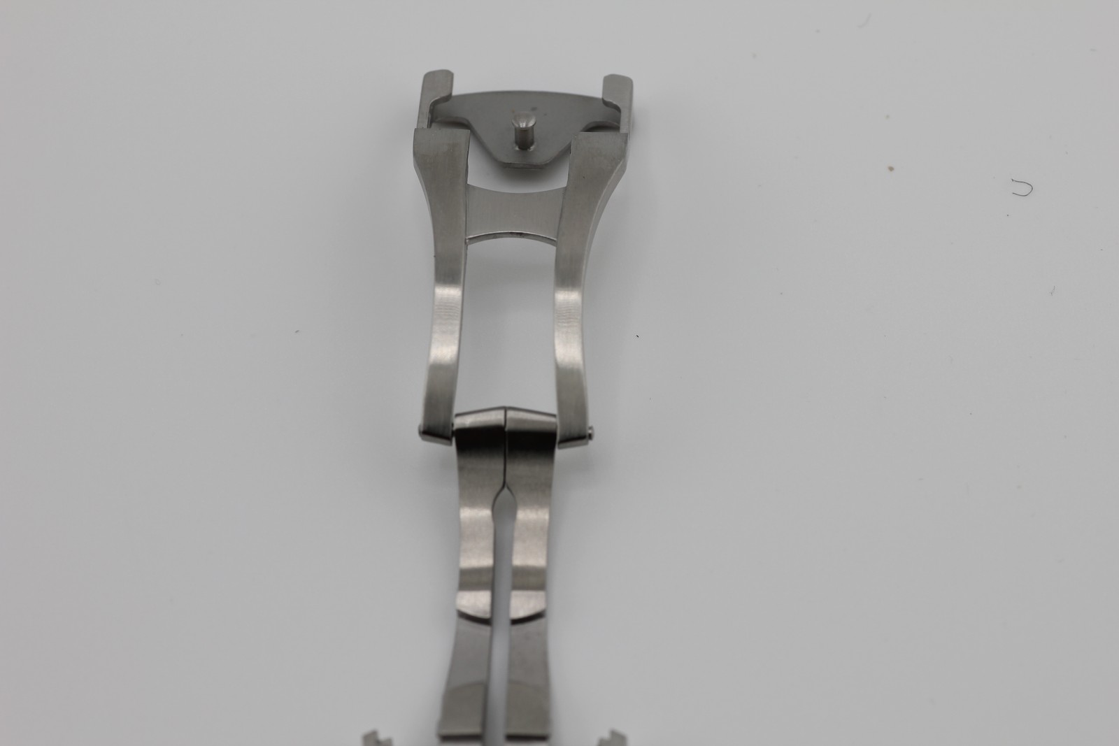 Omega 18mm Steel Deployment Buckle Folding Clasp Speedmaster 94521873 NEW OEM