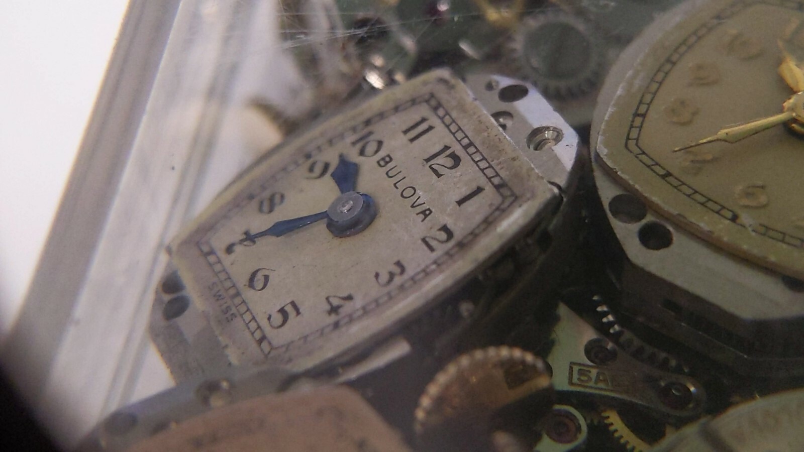 Bulova 5 AB movement for parts, dial, hands, crown. for parts