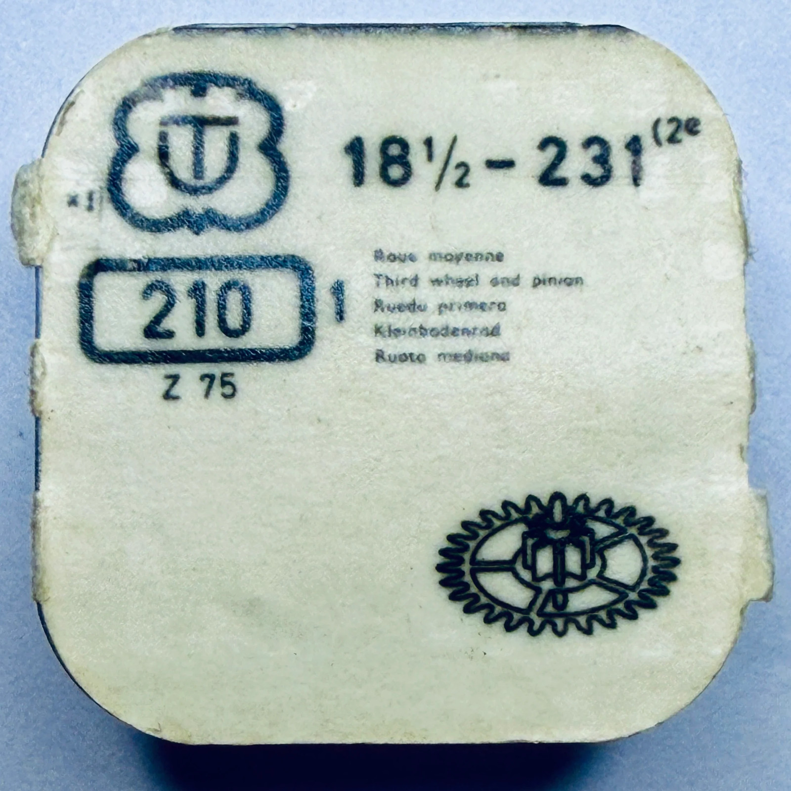 UT 231 – Third Wheel & Pinion – 210