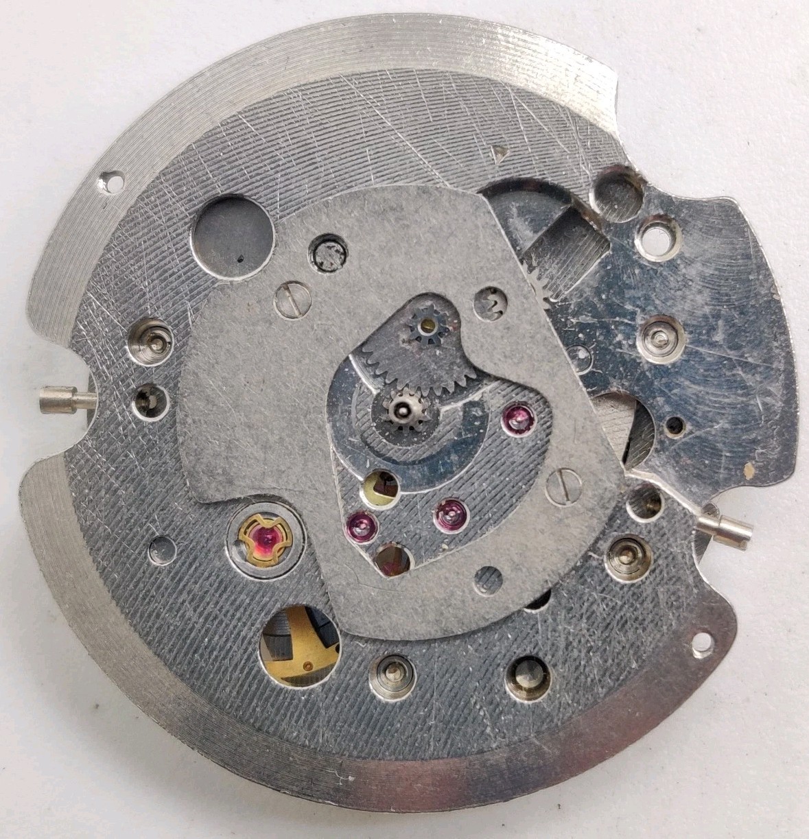 Vintage Waltham UTC 33 High Grade 17 jewel watch movement runs For Repair