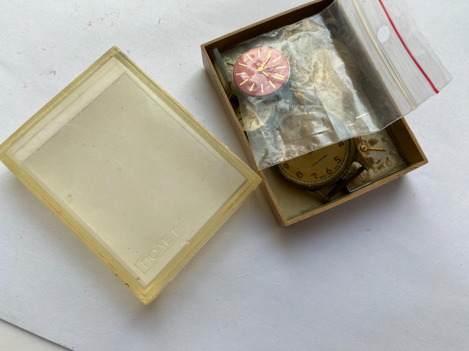 VINTAGE MEN /WOMEN WRIST WATCH PARTS + BOX POLJOT SPORTIVEN LUCH 2209 MIX LOT
