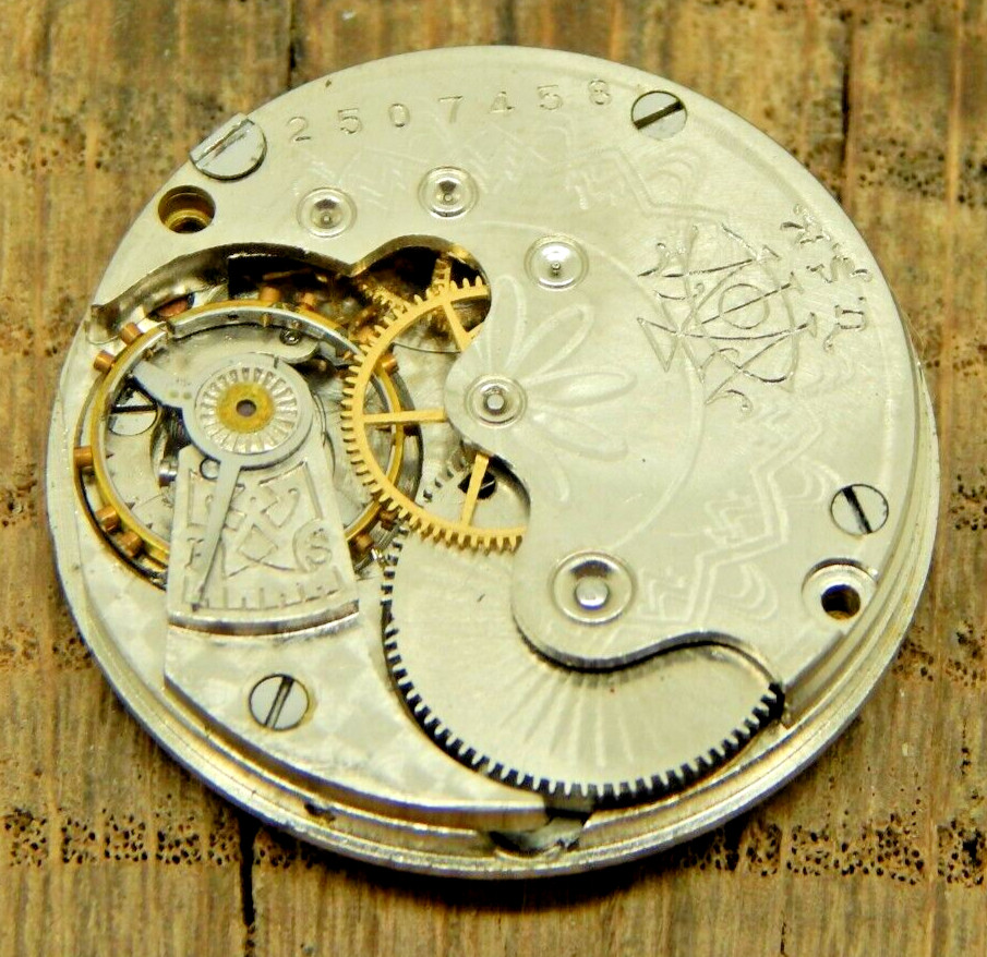 Antique Vintage Pocket watch movement Trenton 27.0 mm 3/0 size 3/4 plate