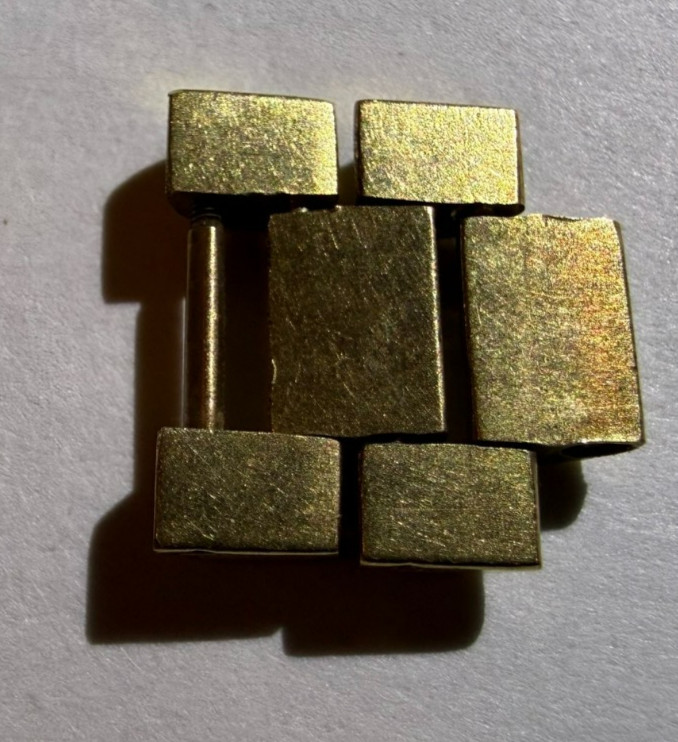 Rolex Presidential Solid 18k Gold Men’ links w/ screws. Please Read Description