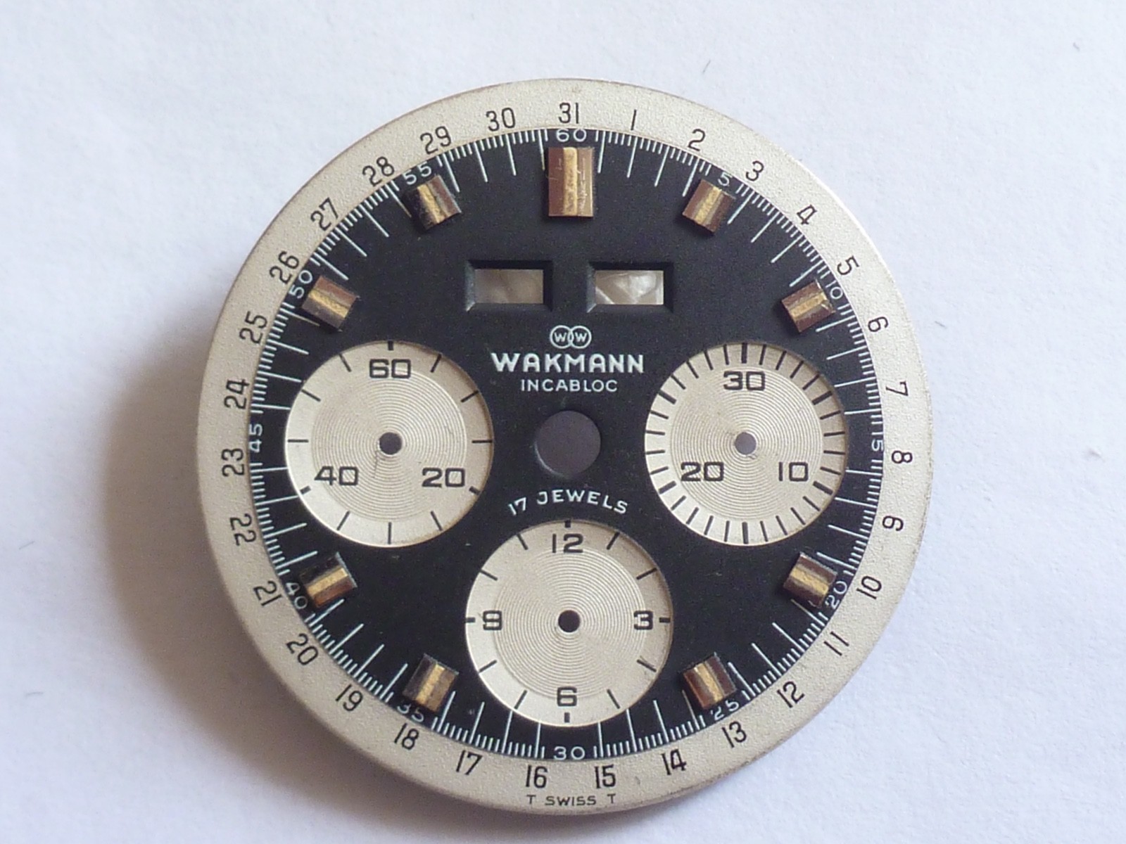 Vintage Wakmann Triple Date Chronograph Black with Valjoux 72C vintage 32,5mm
