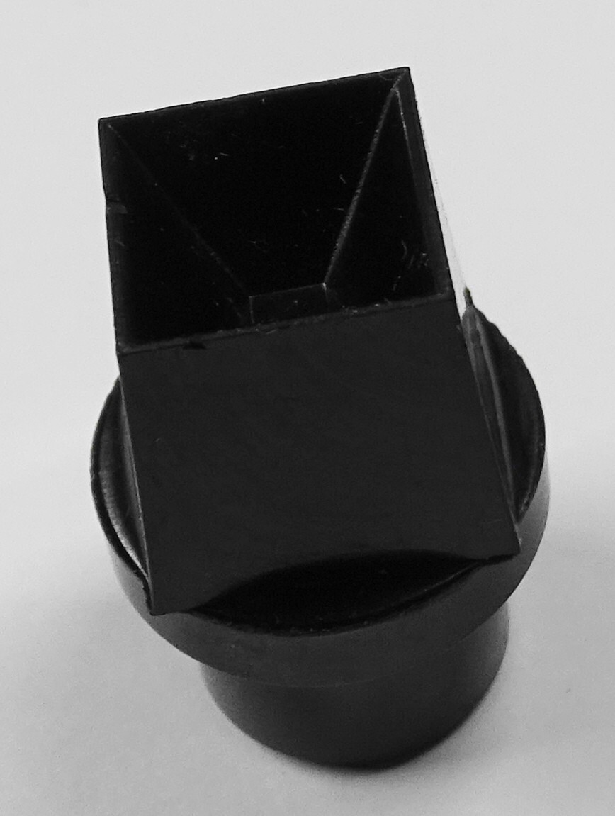 Robur Square Tasseau 13 Mm Glass Base Plate In Bakelite
