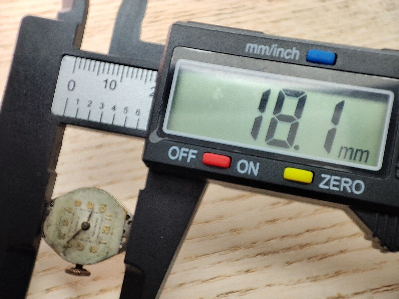 CRAWFORD Watch movement – 18.1 mm – for parts and spares