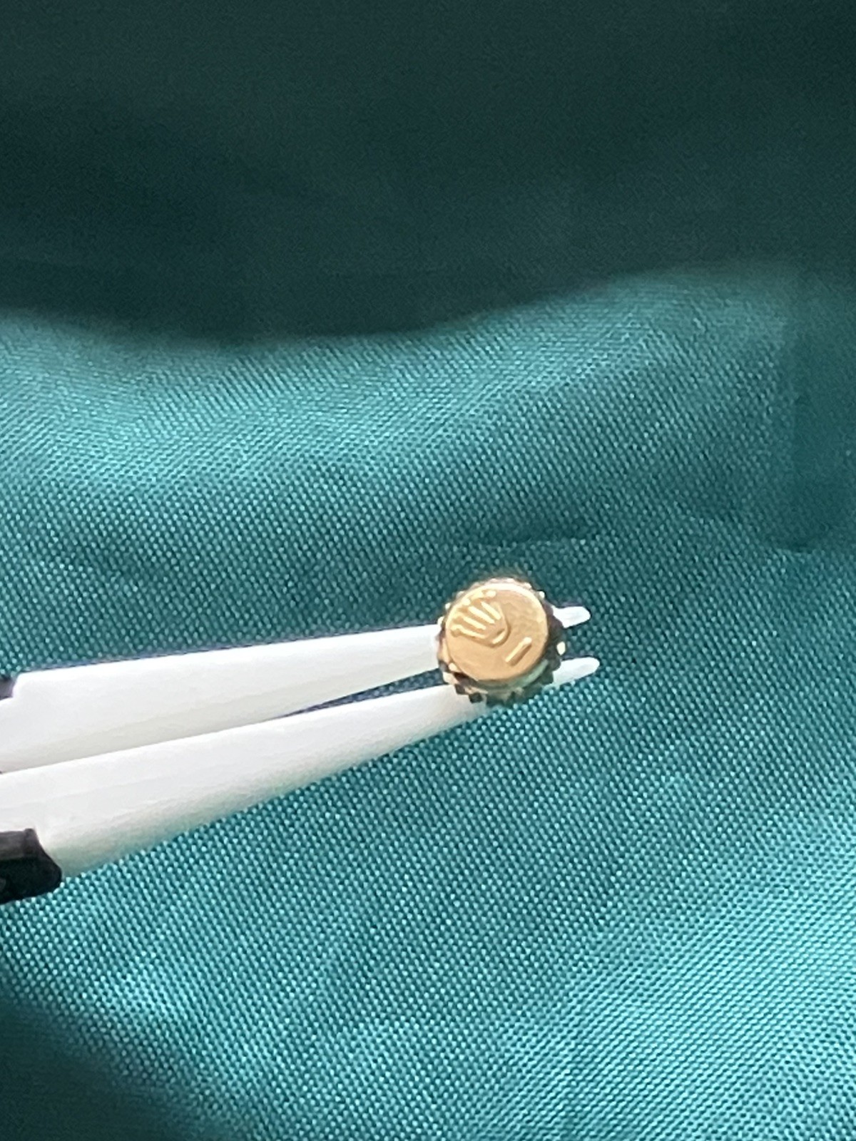 Genuine Rolex 18K Yellow Gold 6mm Crown for 36/41 Datejust etc..Preowned