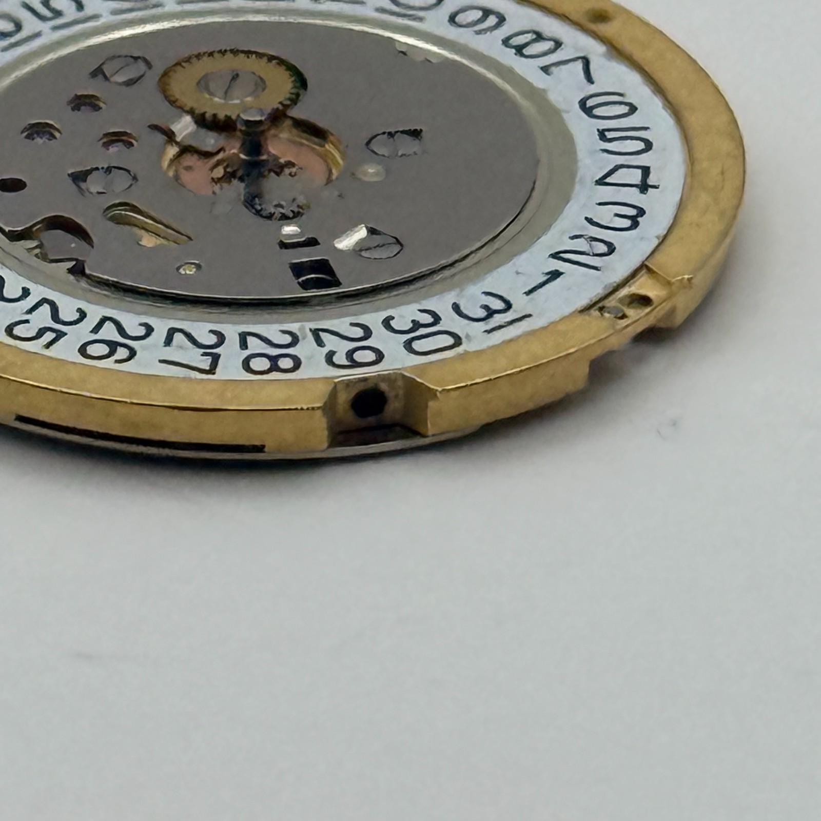 Ronda 1006 Watch Movement Quartz Swiss Date 8 Jewels Vintage Parts Repair 23.8mm
