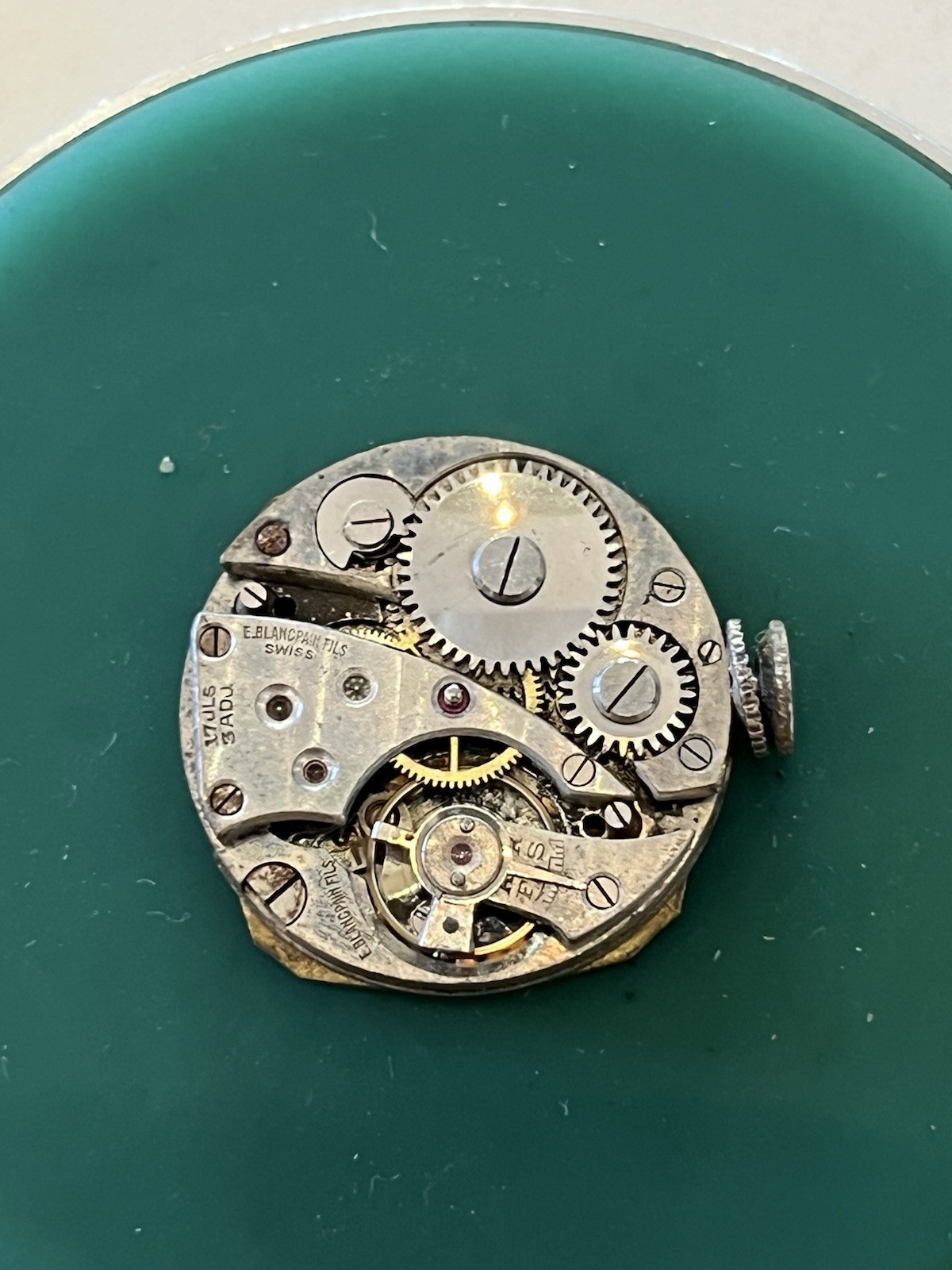 GOOD BALANCE Vintage Blancpain 10.5 Ligne 17j Watch Movement RUNS INTERMITTENTLY