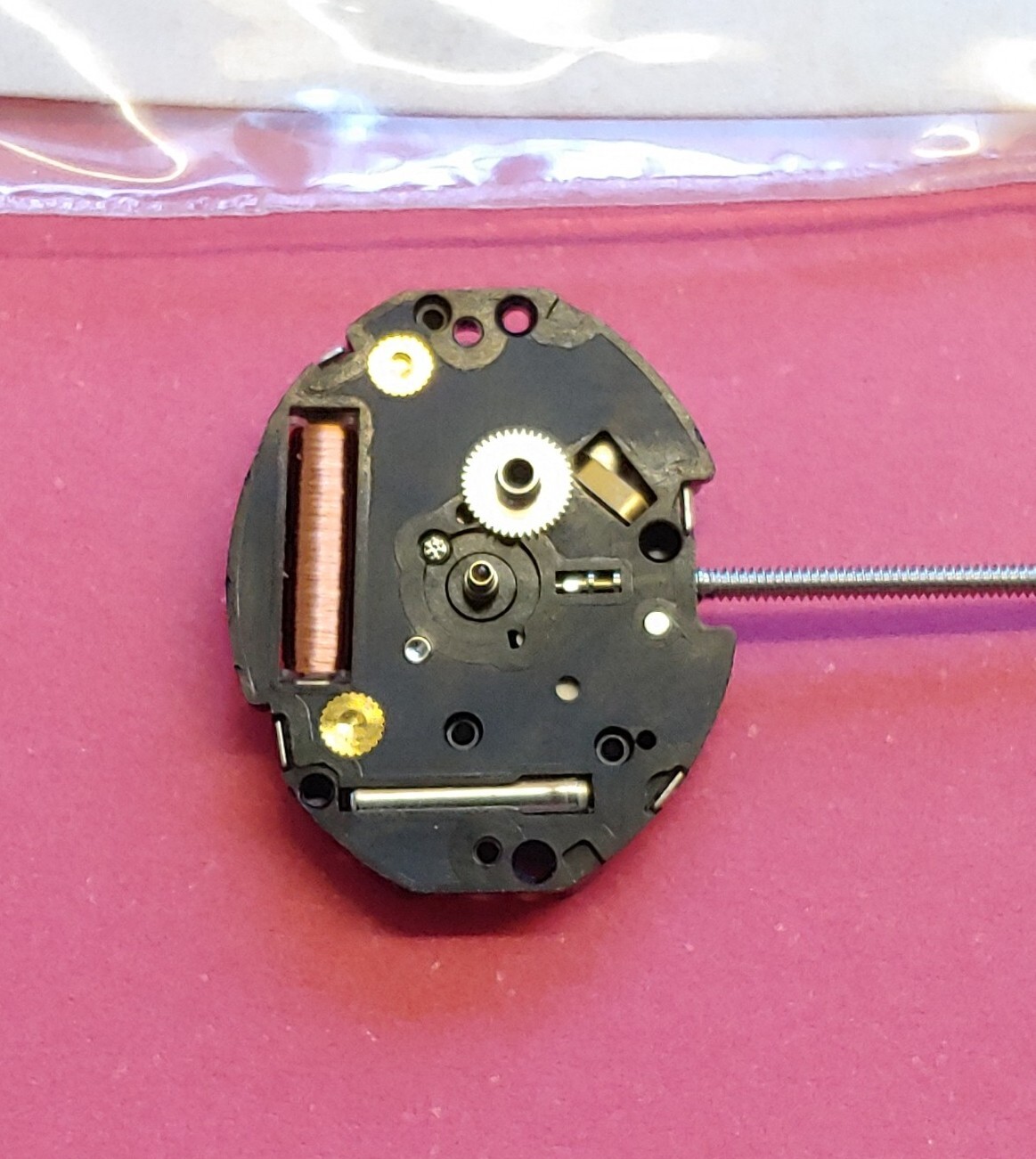 Seiko VC11E-3 Hand Quartz Watch Movement. NOS. Sets, Runs, Keeps Time 24 Hrs.