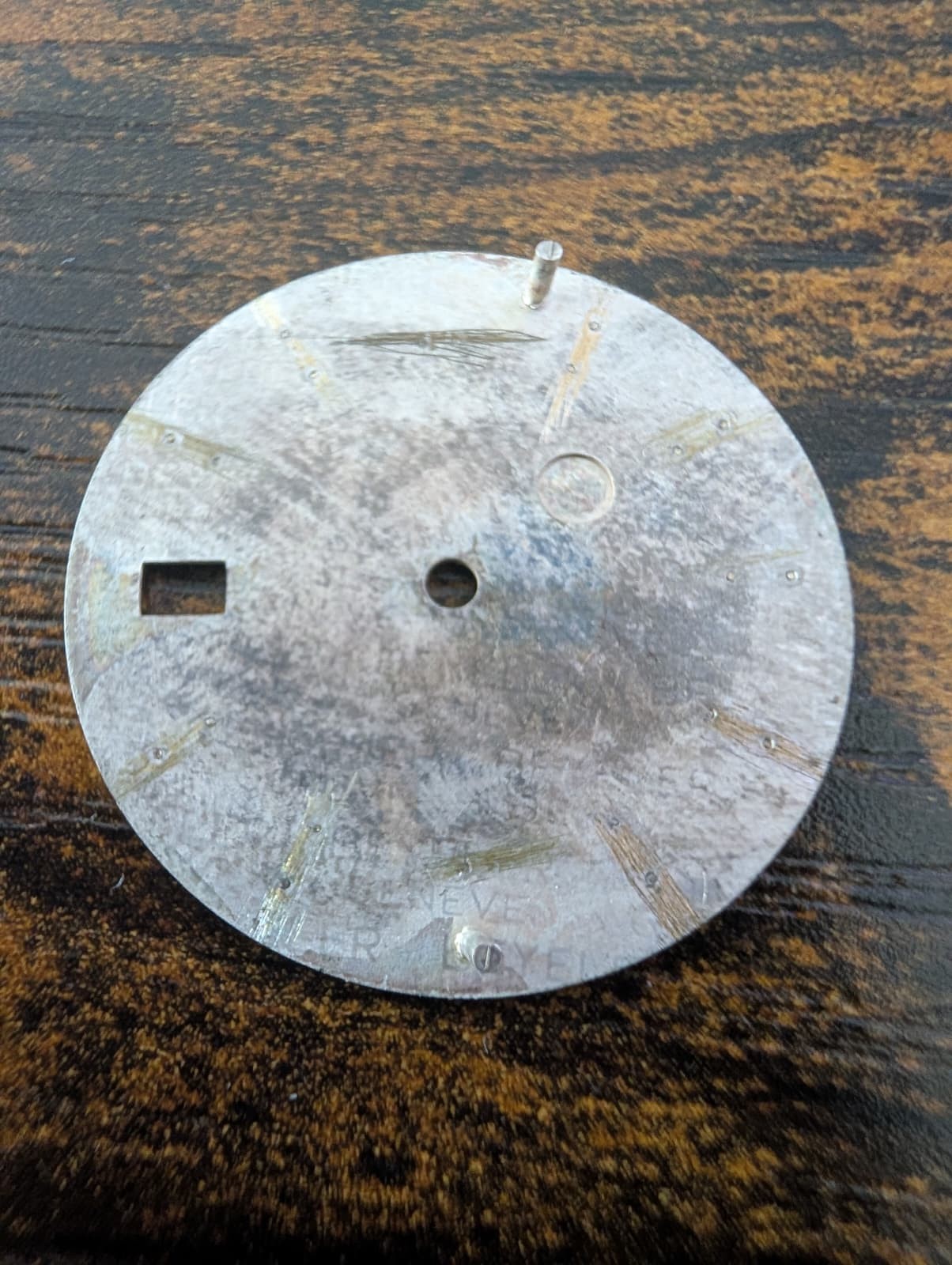 ROLEX OYSTER PERPETUAL DATE 1501 SILVER STICK DIAL – POOR CONDITION