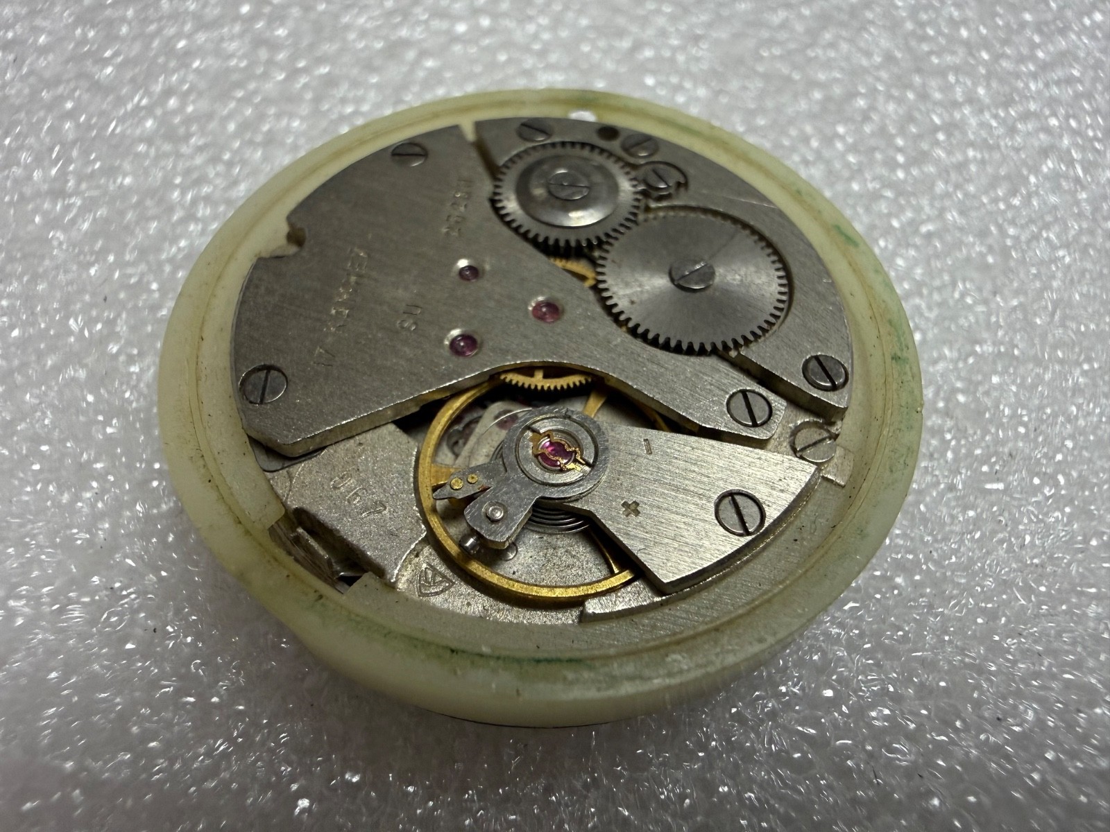 Vintage USSR Watch Movement CHAIKA / Poljot Cal. 2628H – For Parts