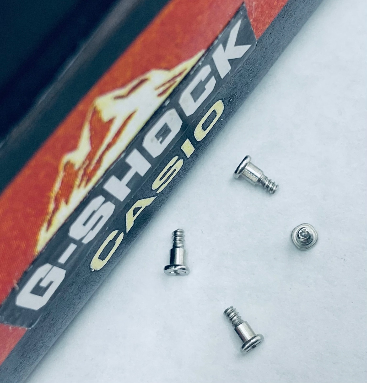 Genuine Casio Bezel Screw AW-582 AWG-500 AWG-M500 AWG-M510 BG-1001 G-2900 4 pcs.
