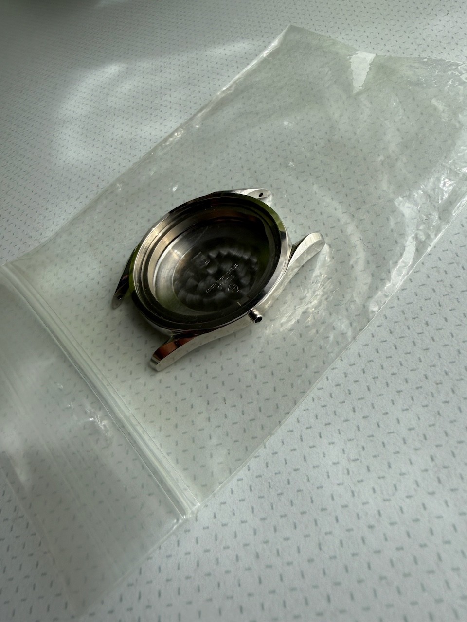 Universal Geneve Huguenin Freres Polerouter Electric watch case ref 860100.01