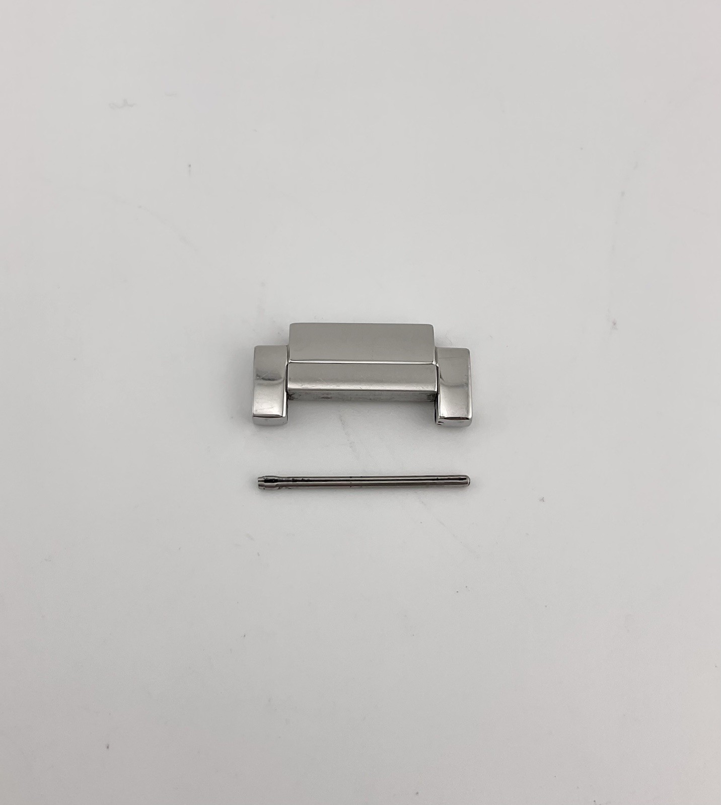 Bulova 96A204 Stainless Steel Watch Full Band Link
