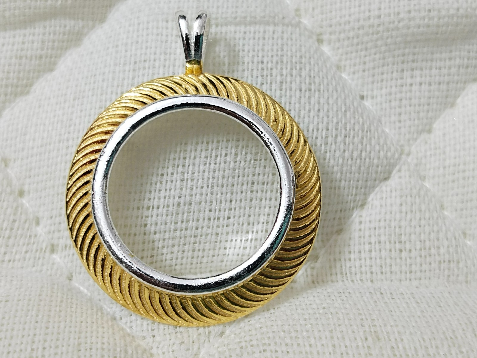 925 Sterling Silver 18k Gold Plated Sterling Silver Round Bezel Pendant Blank