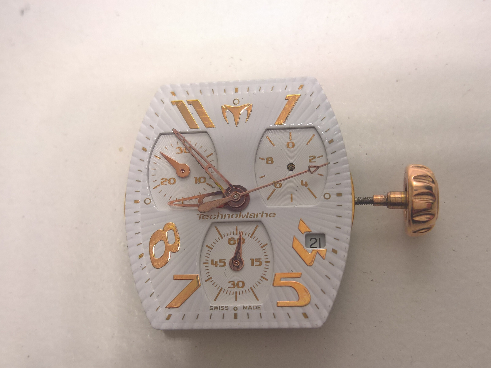TECHNOMARINE CHRONOGRAPH QUARTZ WATCH DIAL + MOVEMENT 251.471 FOR PARTS RUNNING