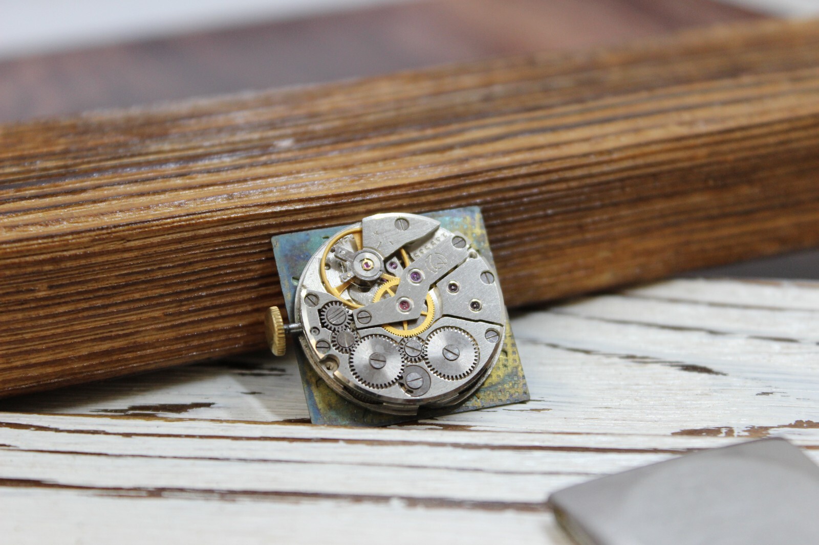The dial of the men’s watch Slava 2414 21 stone of the USSR does not work