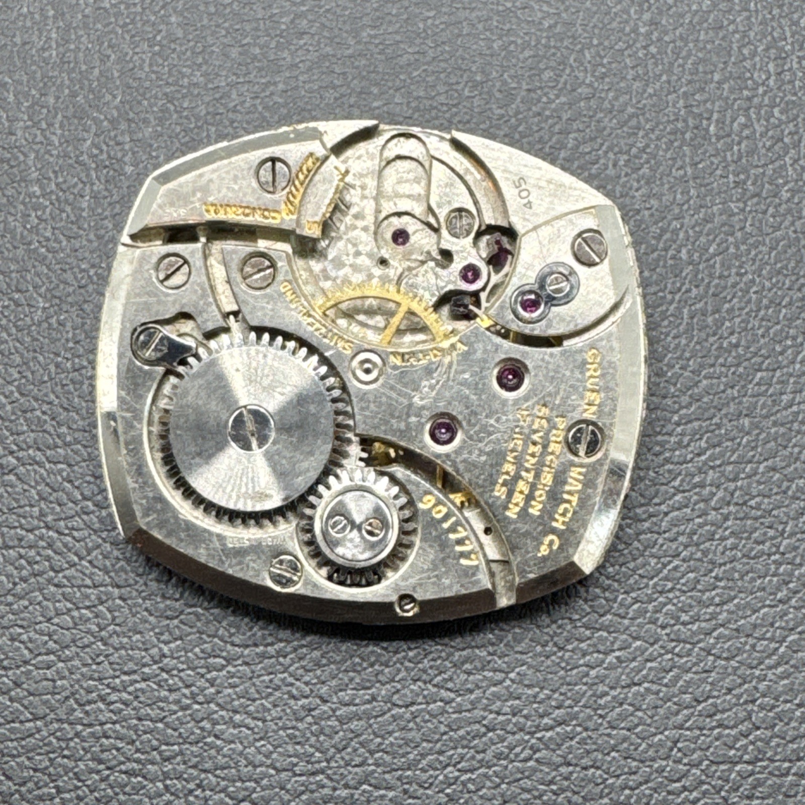 Vintage Wind Up Men’s Watch Movement Gruen Veri-Thin Precision