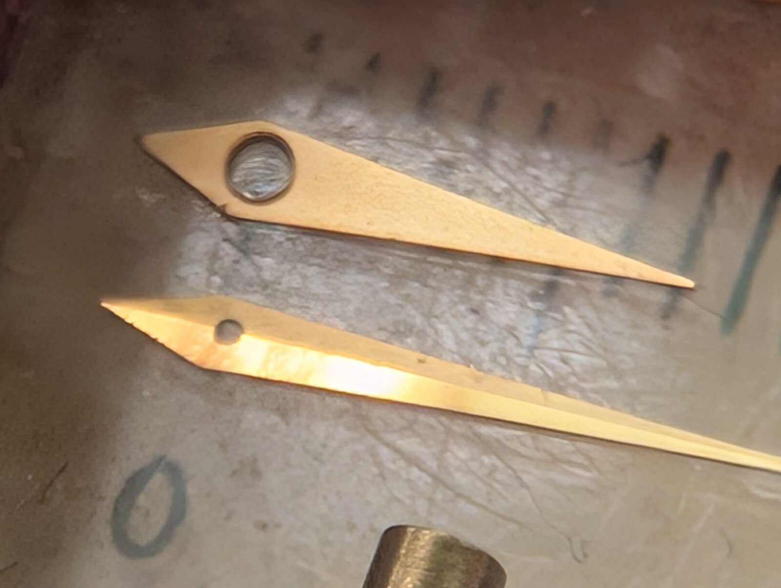 Piaget 9P hands 7mm hour hand and 10.5mm minute hand, yellow/Dauphin