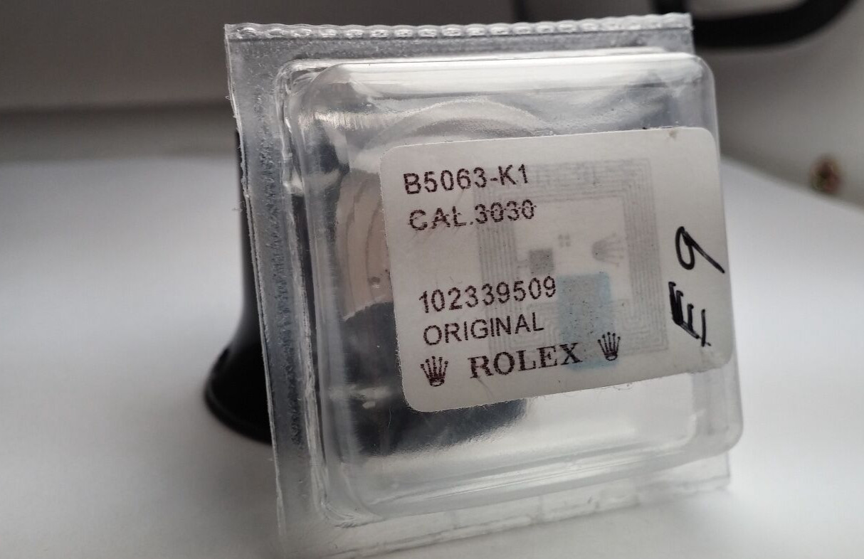 Rolex 3035 5063 or 3030 5063 Datejust Oscillating Weight. NEW / SEALED 3035 570
