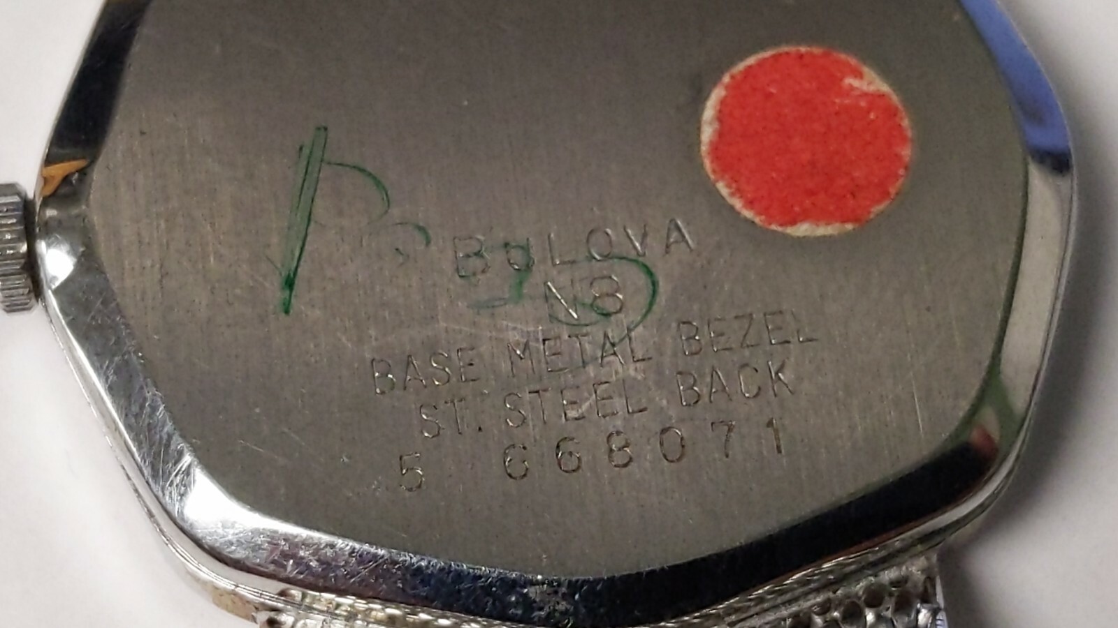 Bulova watch P7000 Peseux movement. hand wind. RUNS. 17 jewels Swiss made with B