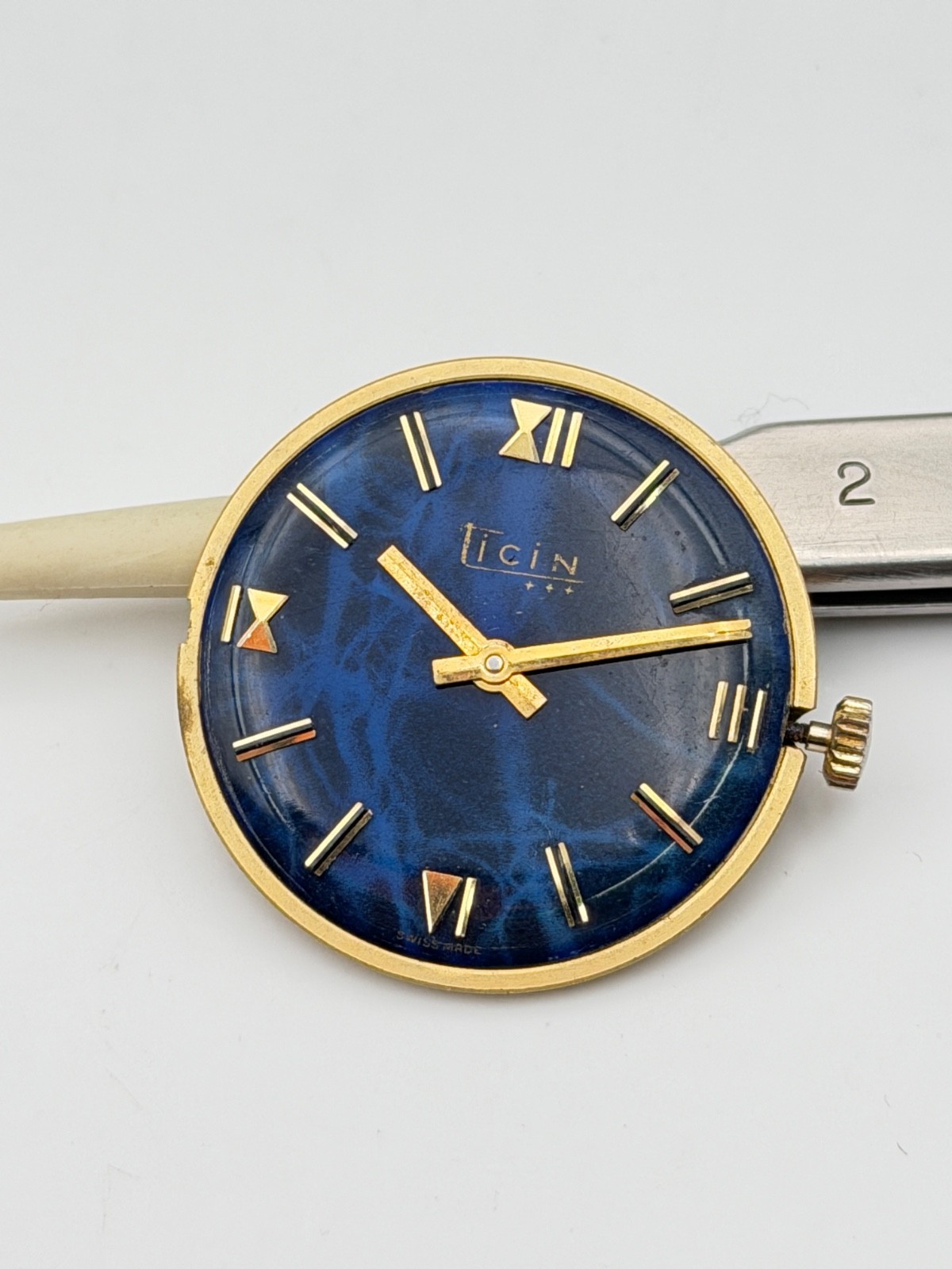 ticin lapis lazuli peseux 7001 movement movement
