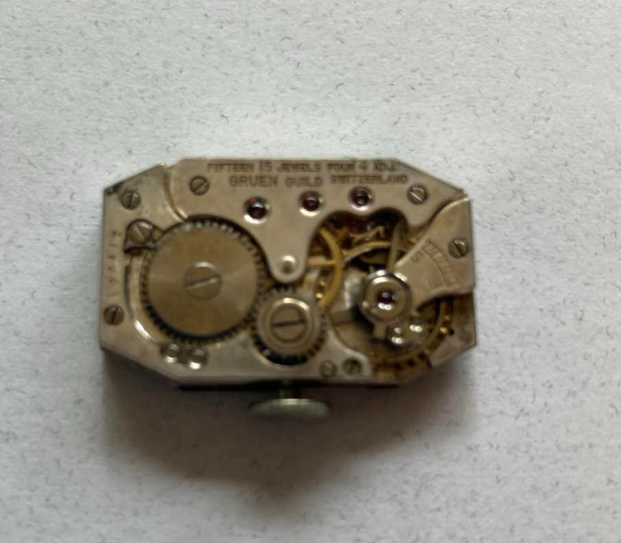 Vintage Art Deco Gruen Guild Co. Watch Movement 15 jewels 4 adjs. Parts Only
