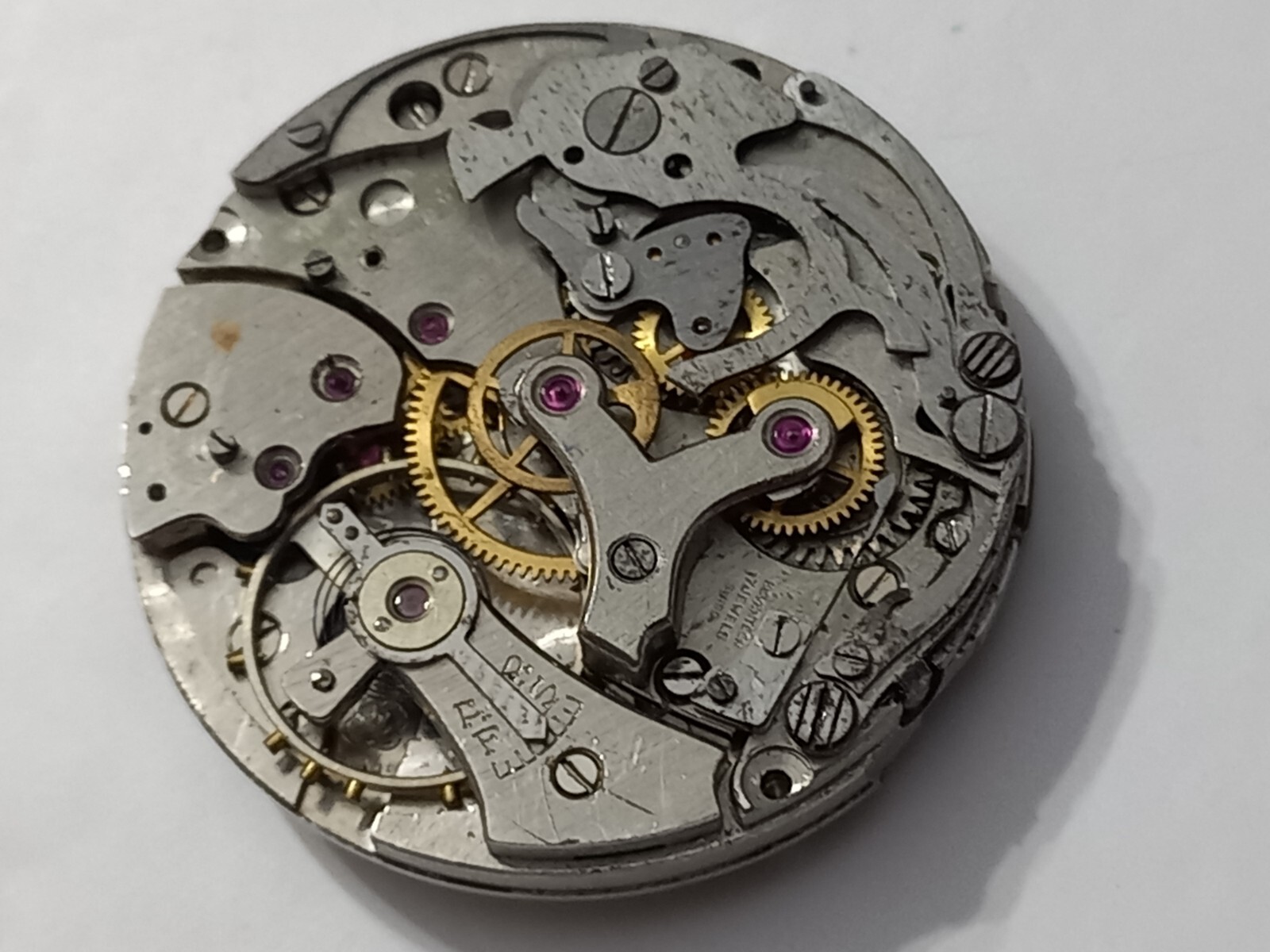 1940’S VENUS CAL 188 MOVEMENT FOR PARTS REPAIR – AS IS