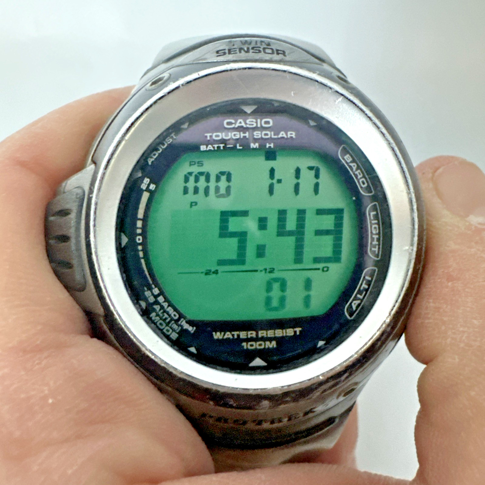 Vintage Casio Pro Trek PRG-100T Tough Solar Twin Sensor Titanium Bracelet Works