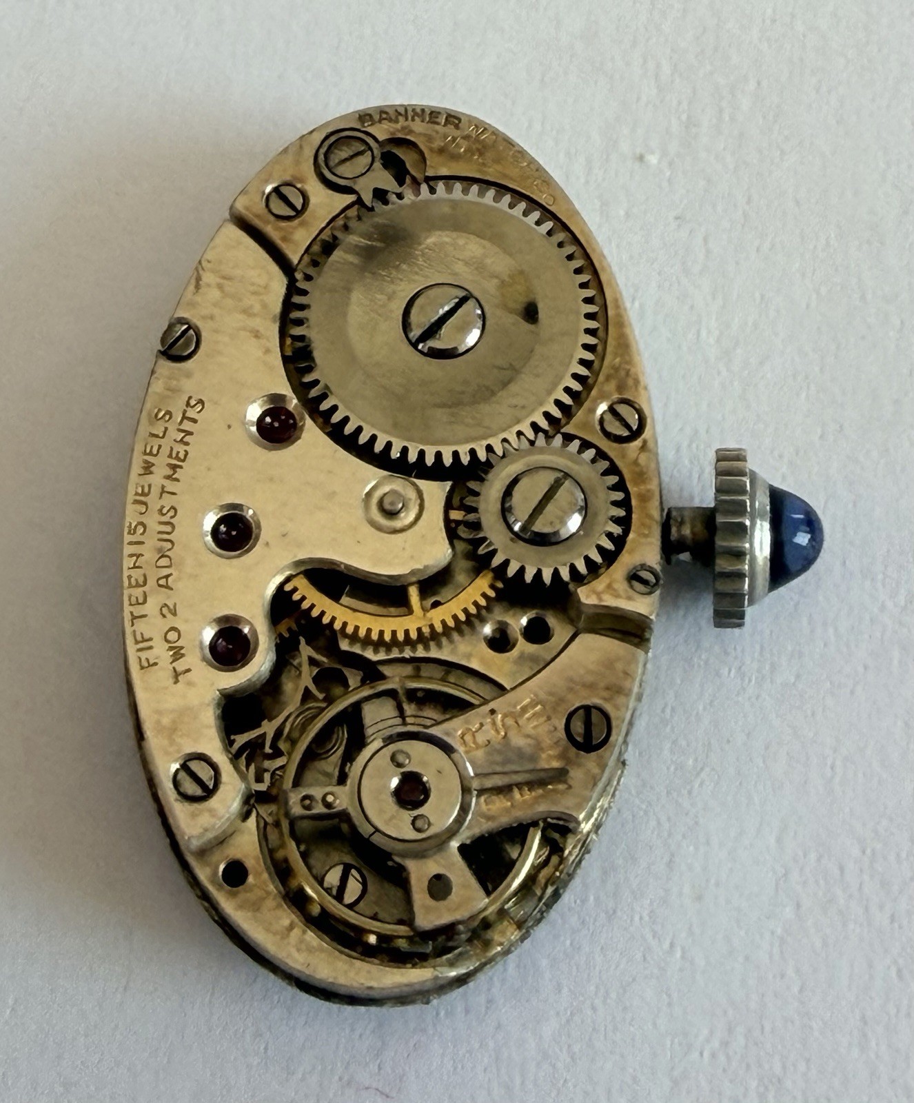 Working Vintage Banner Watch Co Oval Dial & Movement 15J 2 Adj Art Deco Swiss