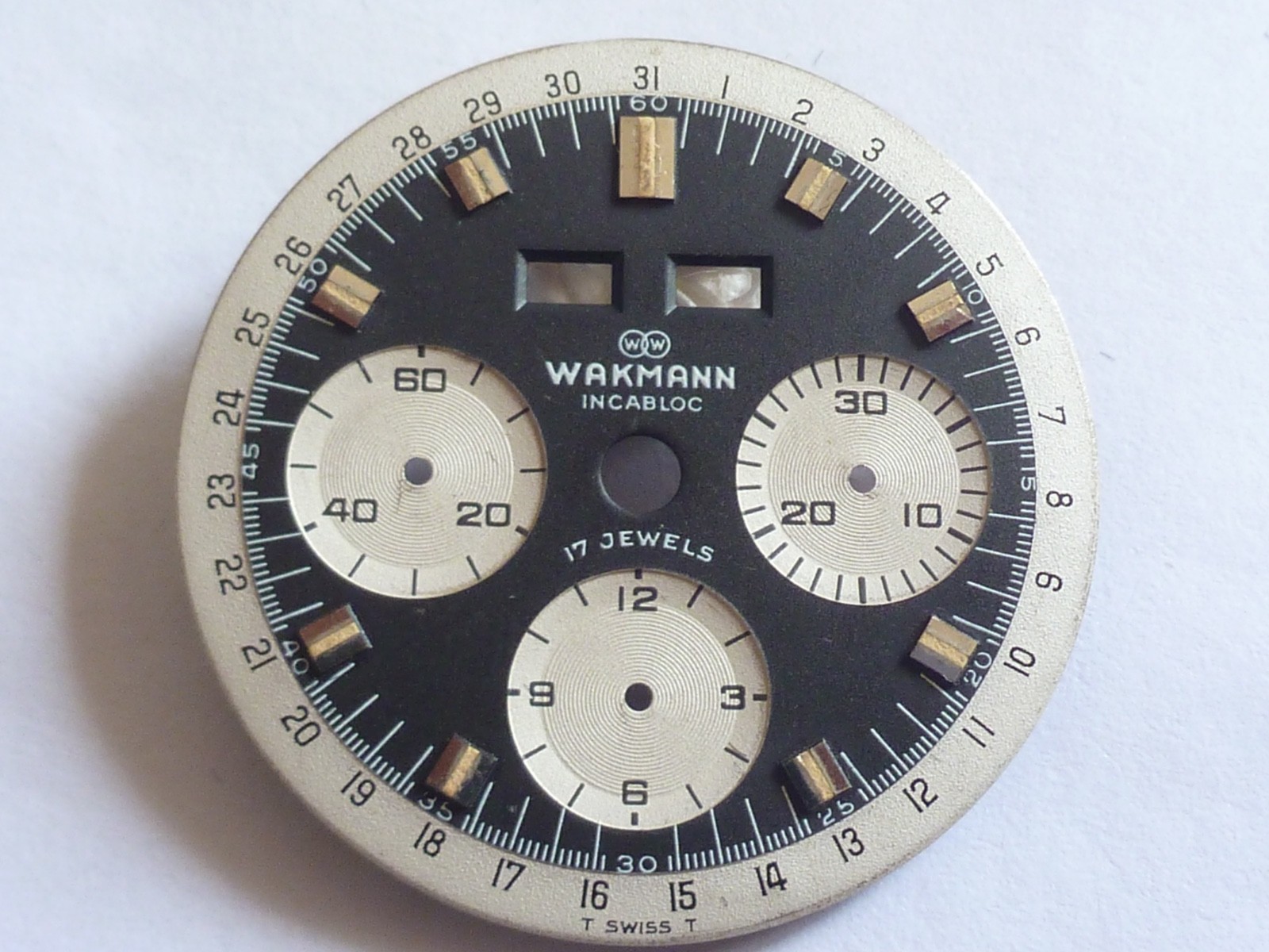Vintage Wakmann Triple Date Chronograph Black with Valjoux 72C vintage 32,5mm