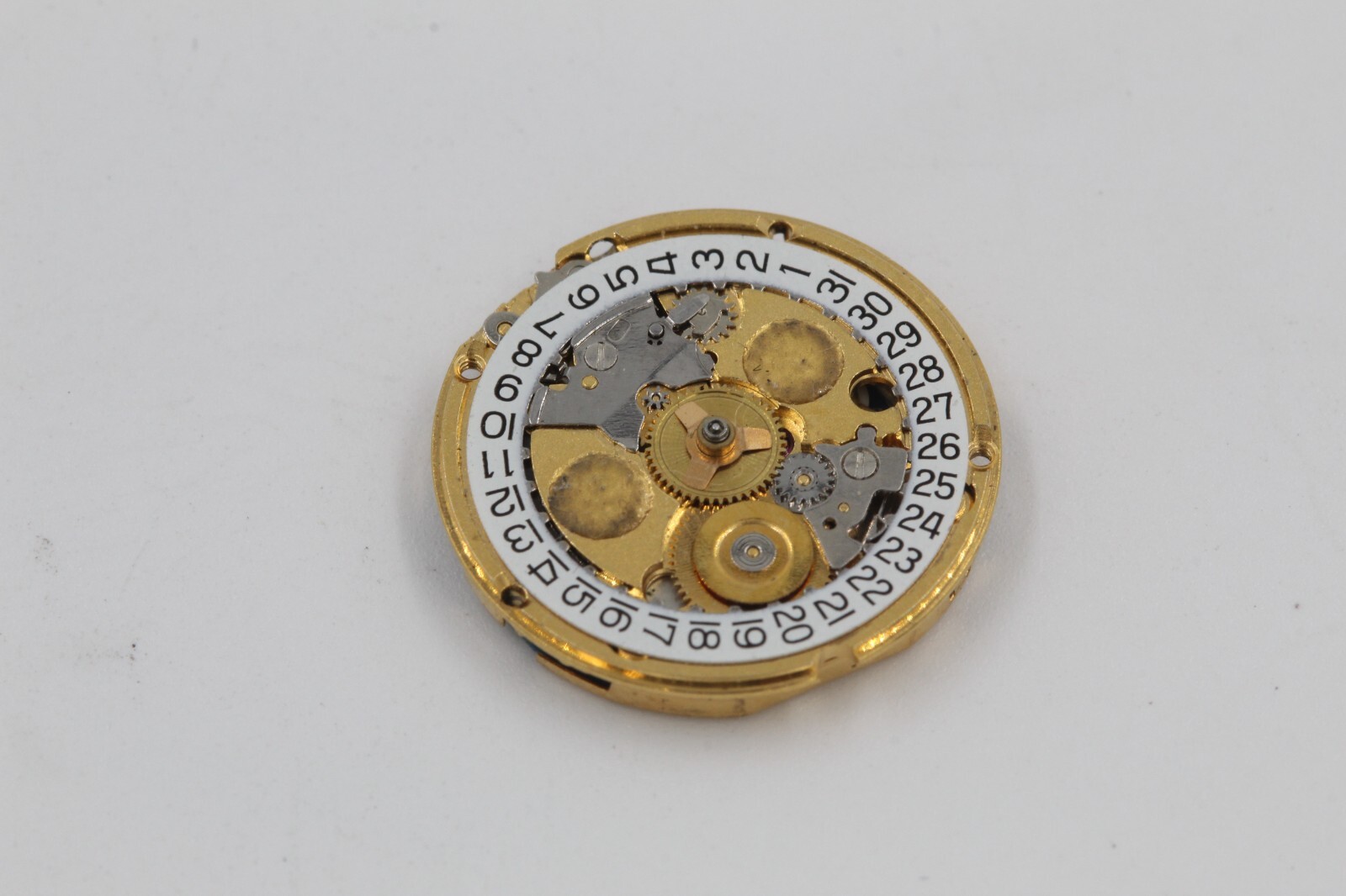 eta 956.112 quartz movement dial