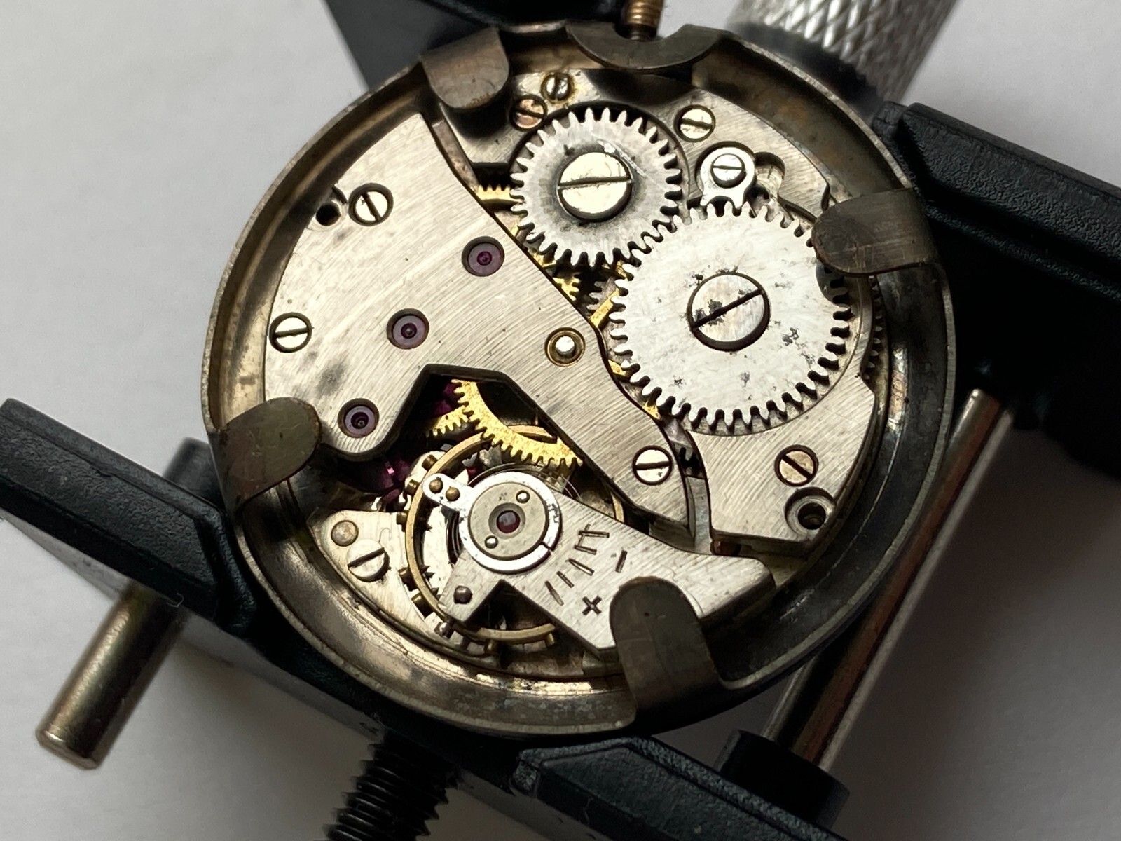 VINTAGE MEN WATCH FOR PARTS NOWORKING ACTOM 15 RUBIS FE 233-60 EBAUCHE CUPILLARD