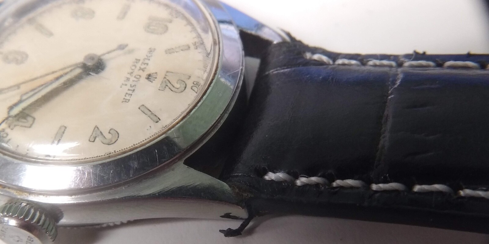 Genuine Vintage Rolex Oyster ROYAL wristwatch ca 1640. 1940s. running condition