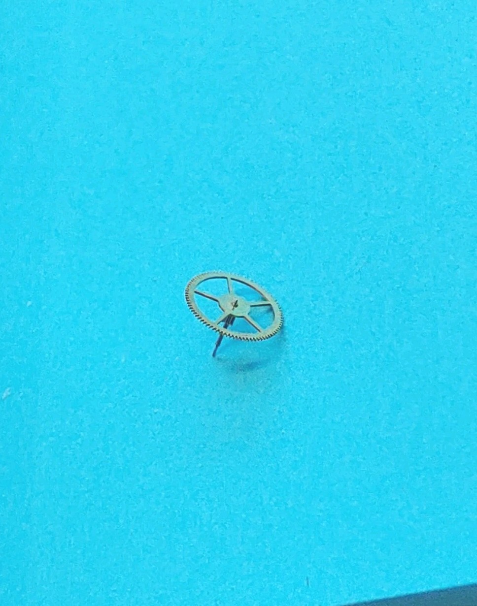NOS Genuine BULOVA Cal. #11 ANAC, 6.K, H=487, Center Wheel. Perfect.