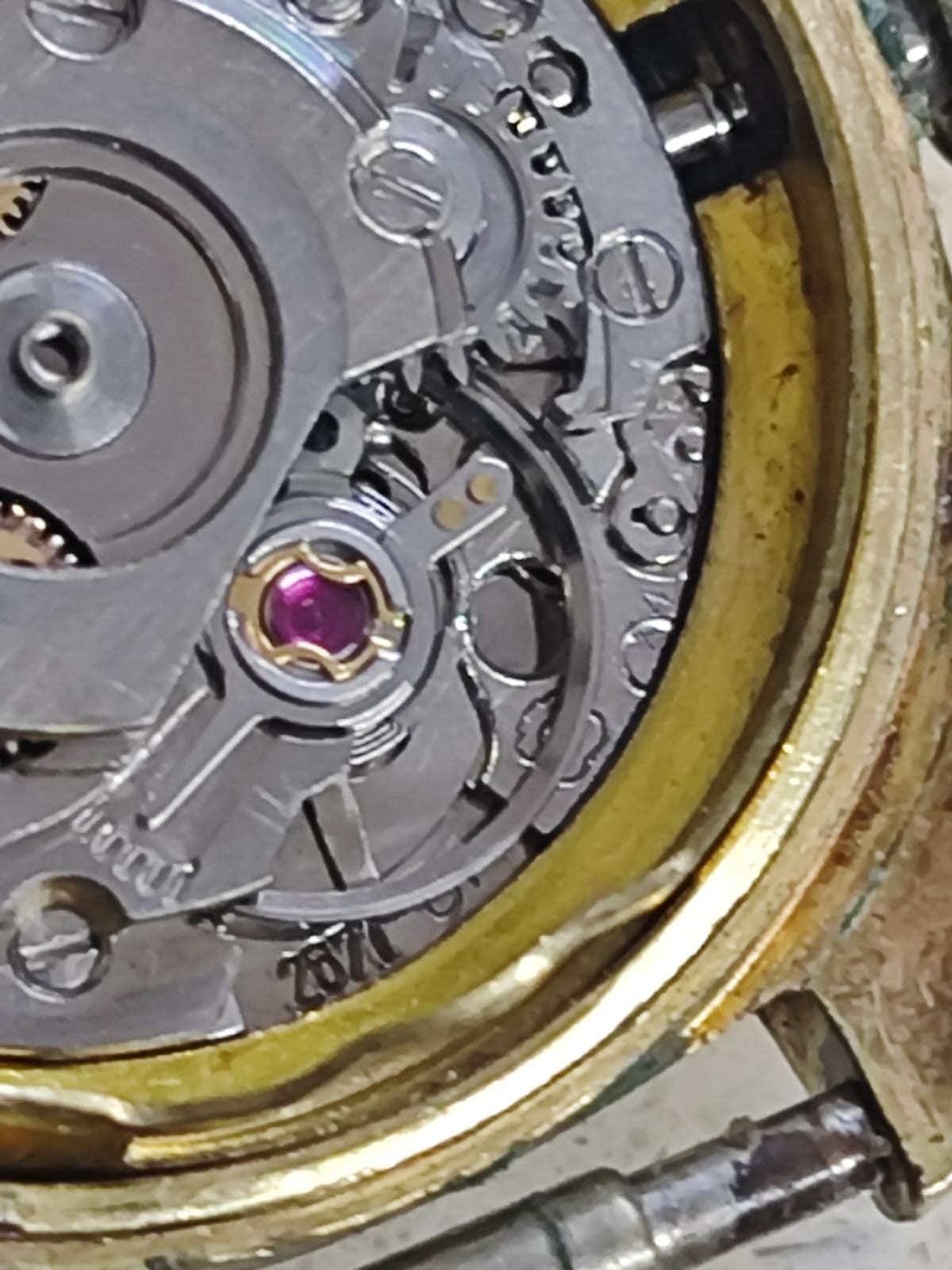 Vintage ETA 2671 Movement with Dial & Case FOR PARTS ONLY Good balance Y