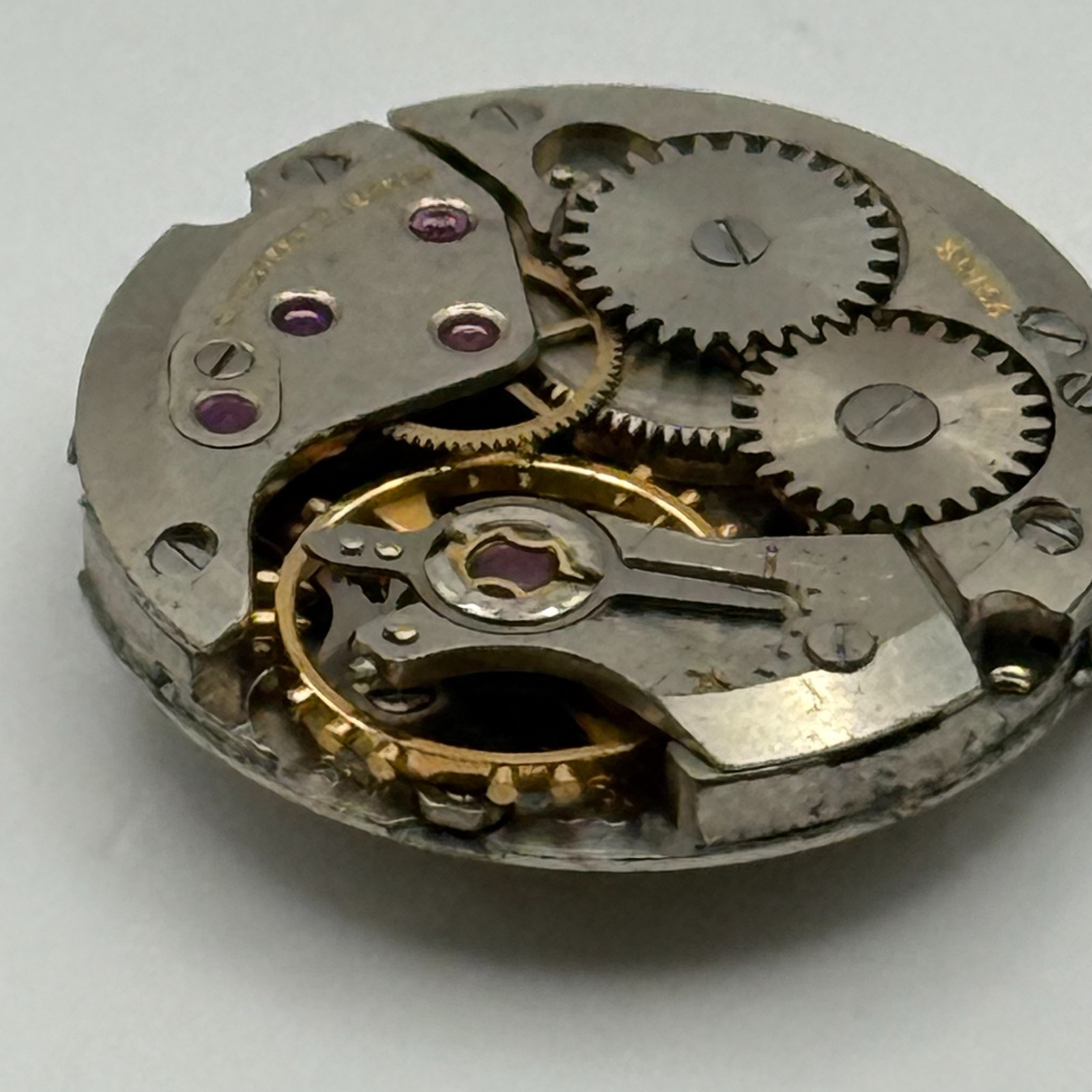 ETA 2510 Watch Movement Garrard 17 Jewels Ladies Manual Wind Vintage Parts 17.5m