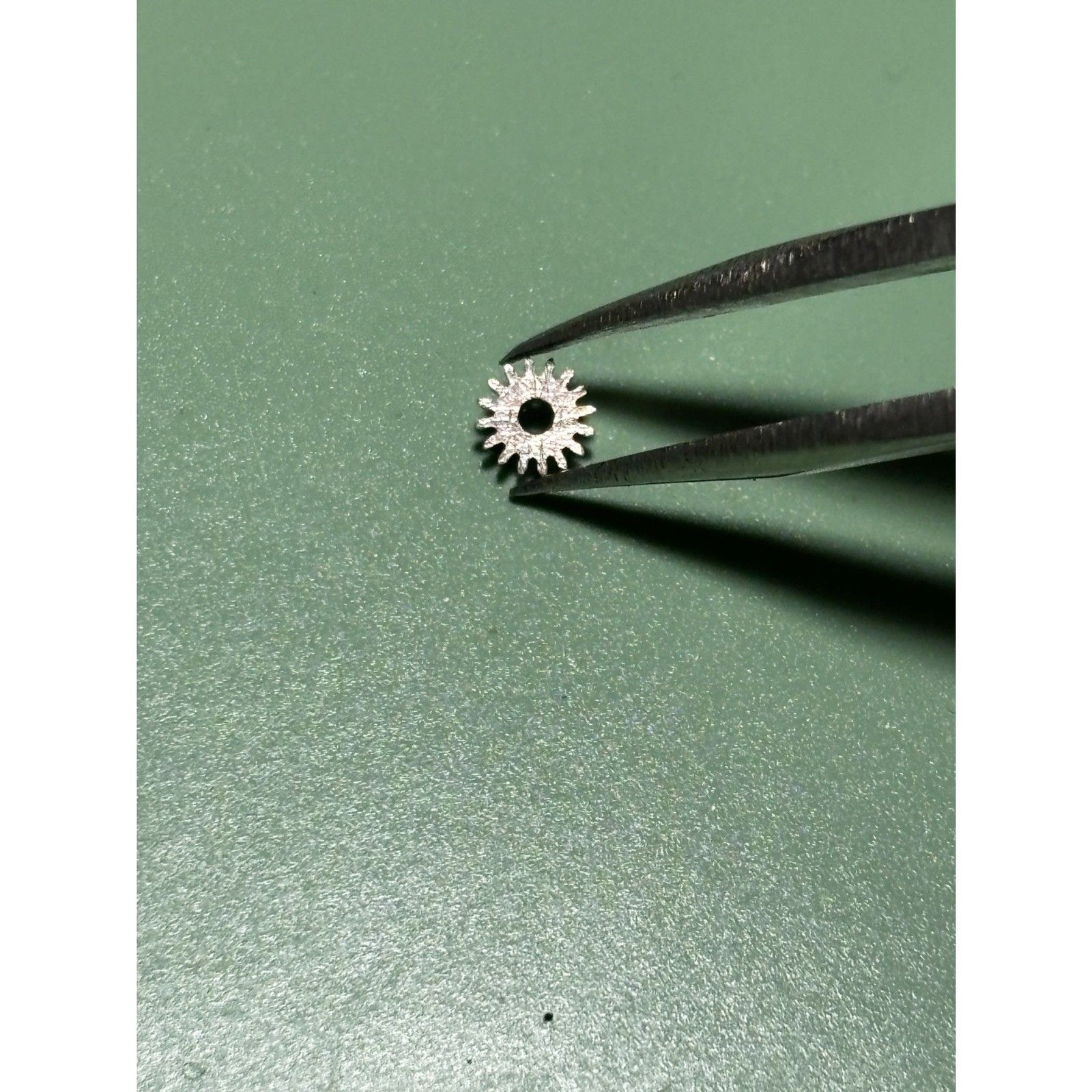 HAU cal. 238 Quickfit part #410 winding pinion for vintage men’s watch