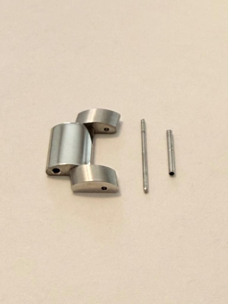 Movado Men’s Series 800 18mm Stainless Steel Links for NON Chrono model