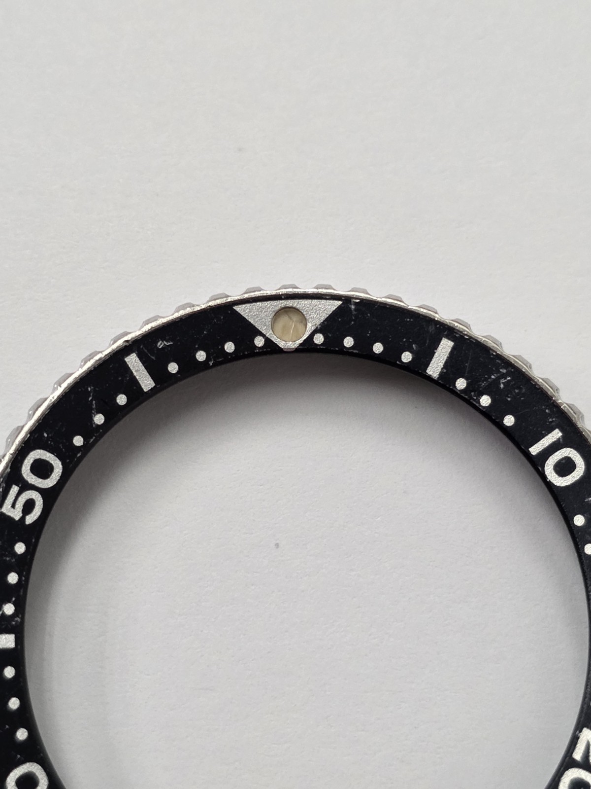 SEIKO VINTAGE DIVER TURTLE 6306 WATCH BEZEL COMPLETE (GOOD & 100% ORIGINAL)