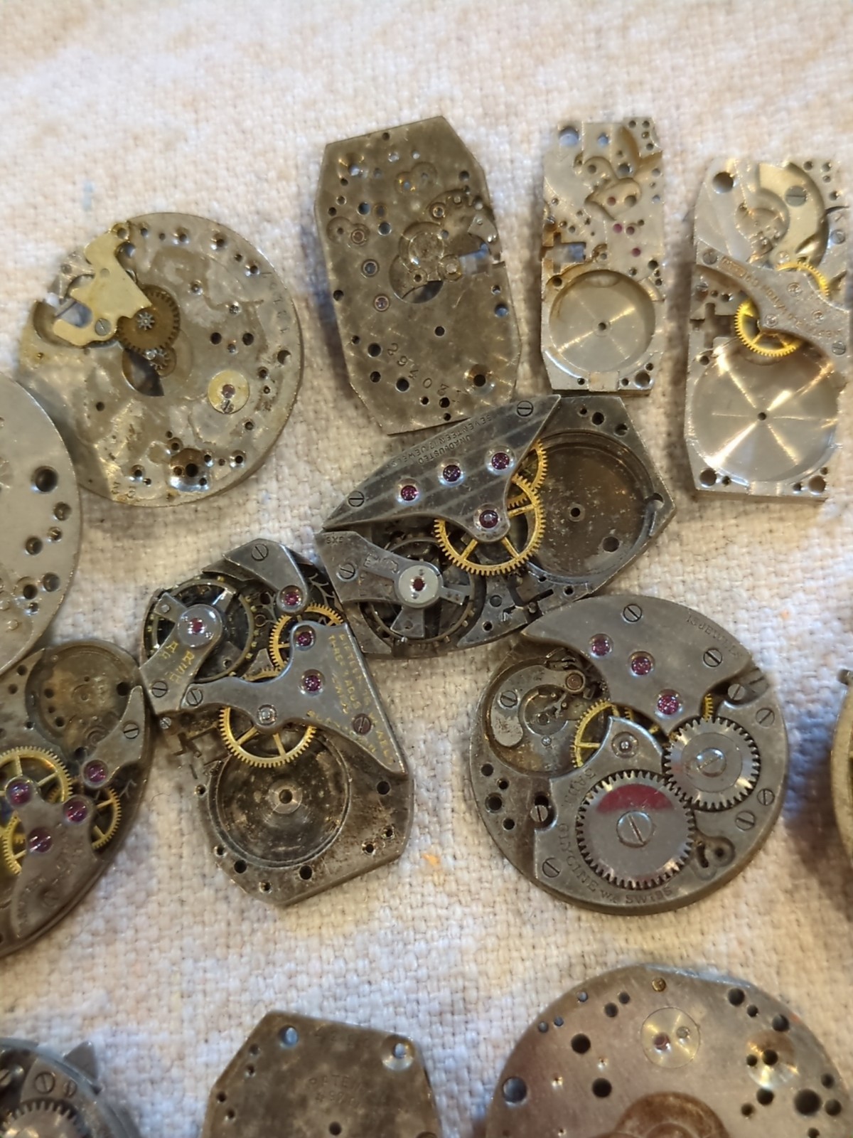 Lot Of 39 Assorted Vintage Watch Movement Parts. See the Pictures. 6.6 Ounces!!