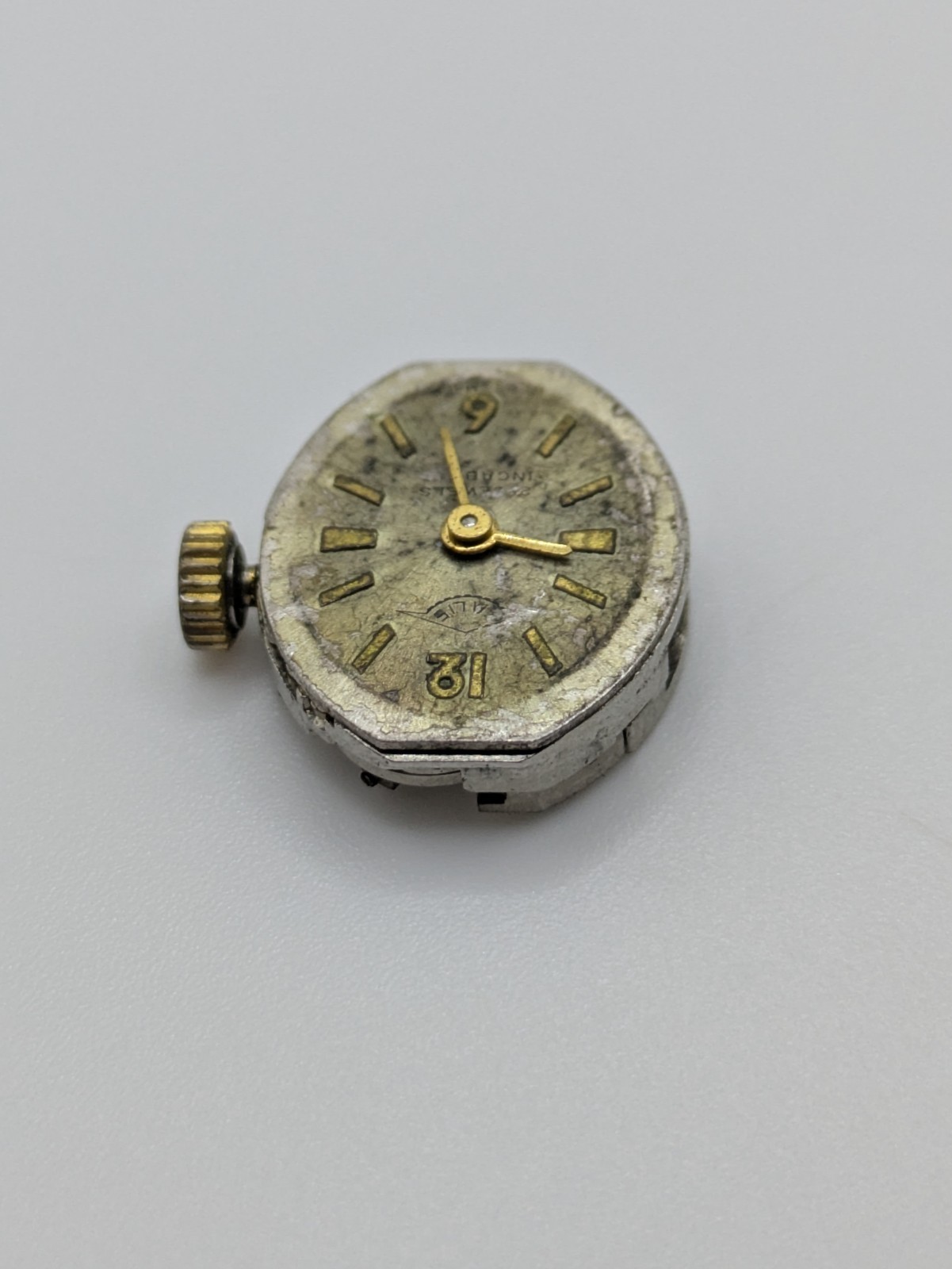 AS 1677 Talis Manual Wind Watch Movement 21 Jewels Swiss Made Untested 15.4mm
