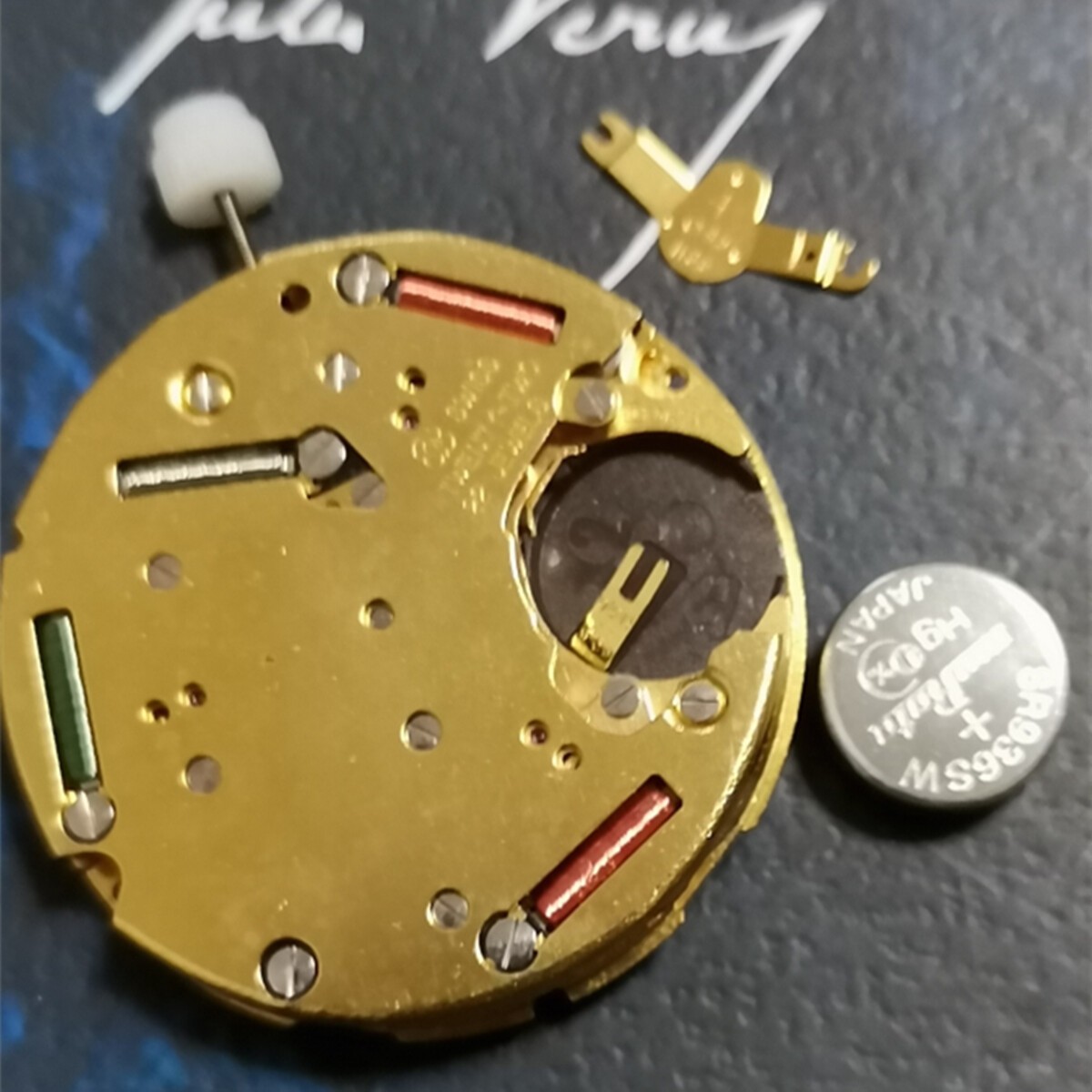 ETA 251.272 Watch Quartz Movement Swiss Made 3 Hands Date at 4 Golden Movement