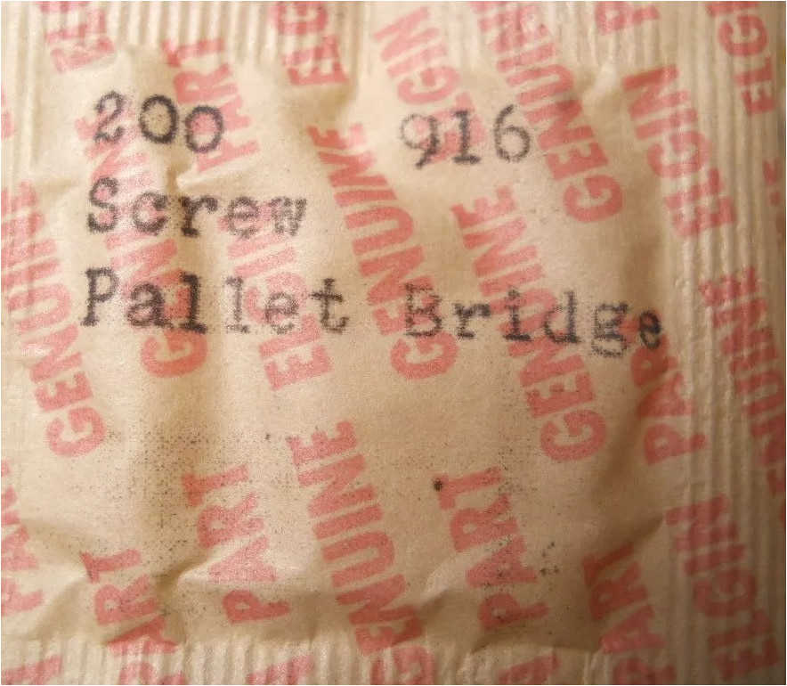 Elgin 916 – Part #200 – Bridge Pallet Screw – Genuine Factory Replacement Repair